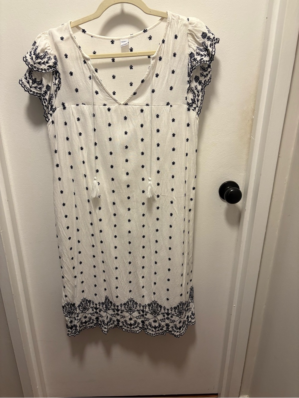 Old Navy White Dress with Navy Embroidery